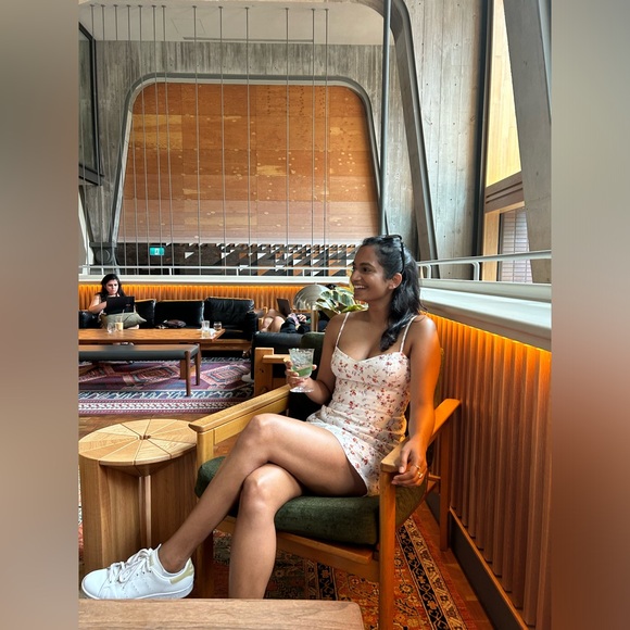 Reformation Roarke Dress - Picture 7 of 10